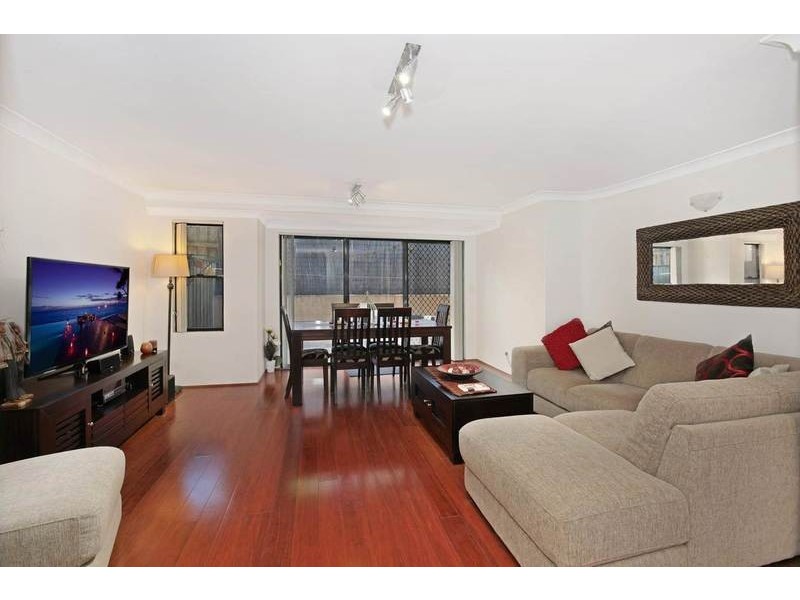 2/15 Mafeking Avenue, Lane Cove NSW 2066