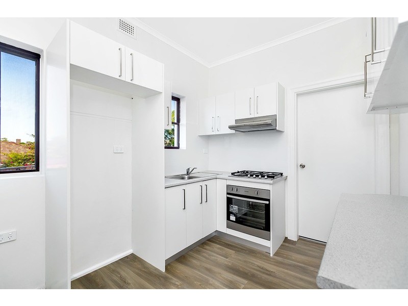 2/25 Lyons Road, Drummoyne NSW 2047