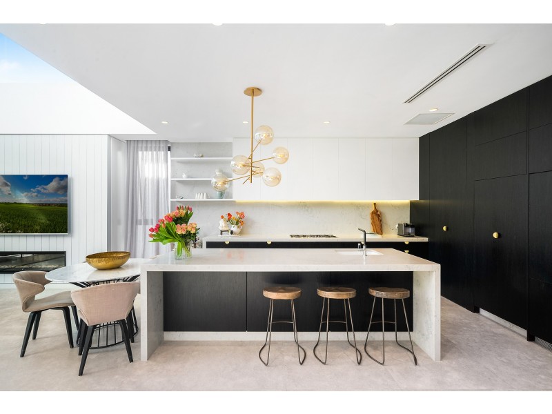 9a Blackwall Point Road, Chiswick NSW 2046