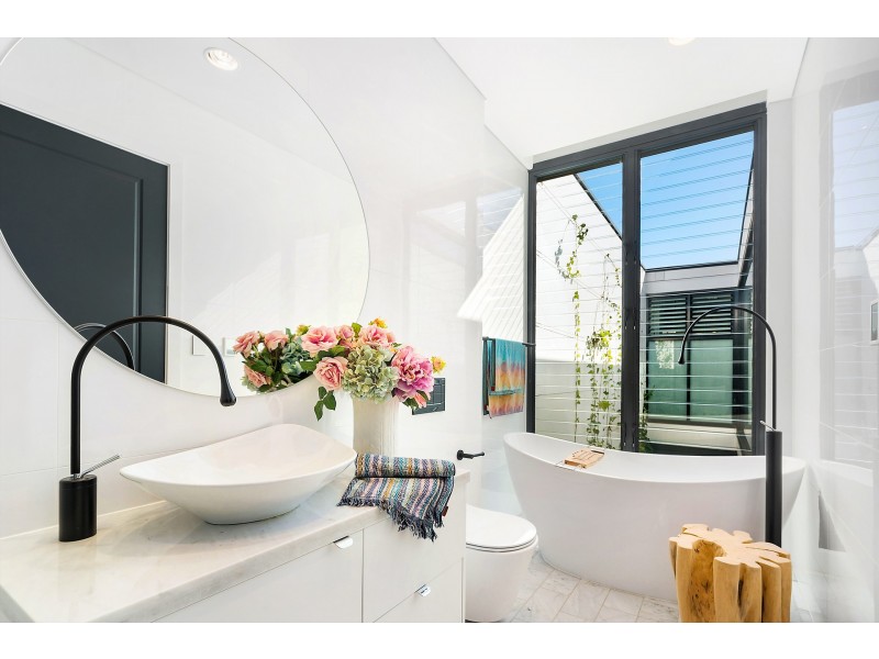 9a Blackwall Point Road, Chiswick NSW 2046