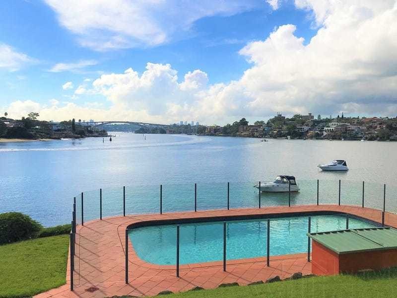 2/18 Walton Crescent, Abbotsford NSW 2046