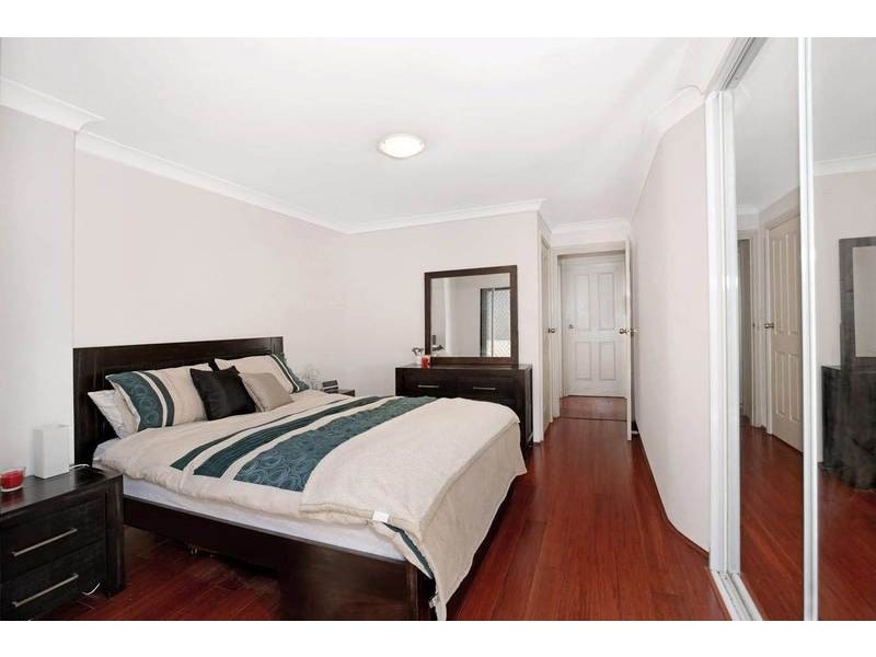2/15 Mafeking Avenue, Lane Cove NSW 2066