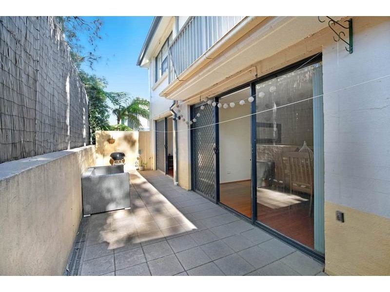 2/15 Mafeking Avenue, Lane Cove NSW 2066