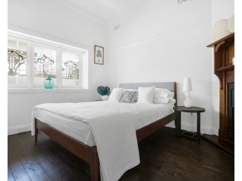 13 Rickard Street, Rodd Point NSW 2046