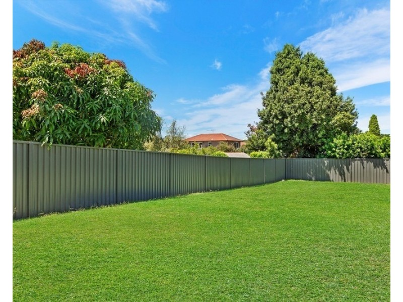 13 Rickard Street, Rodd Point NSW 2046