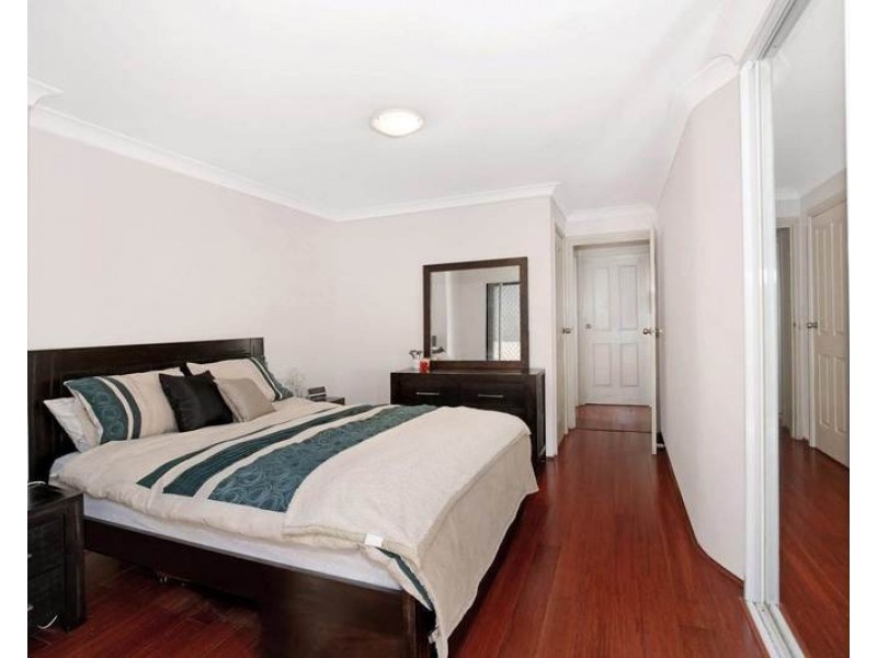 2/15 Mafeking Avenue, Lane Cove NSW 2066