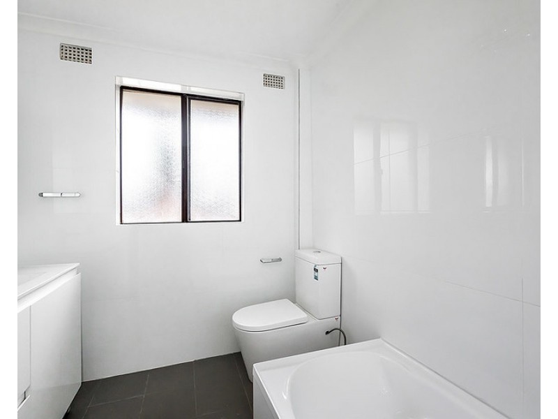 2/56 St Albans Street, Abbotsford NSW 2046