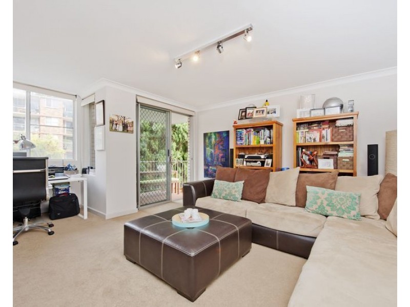 2/4 Bortfield Drive, Chiswick NSW 2046