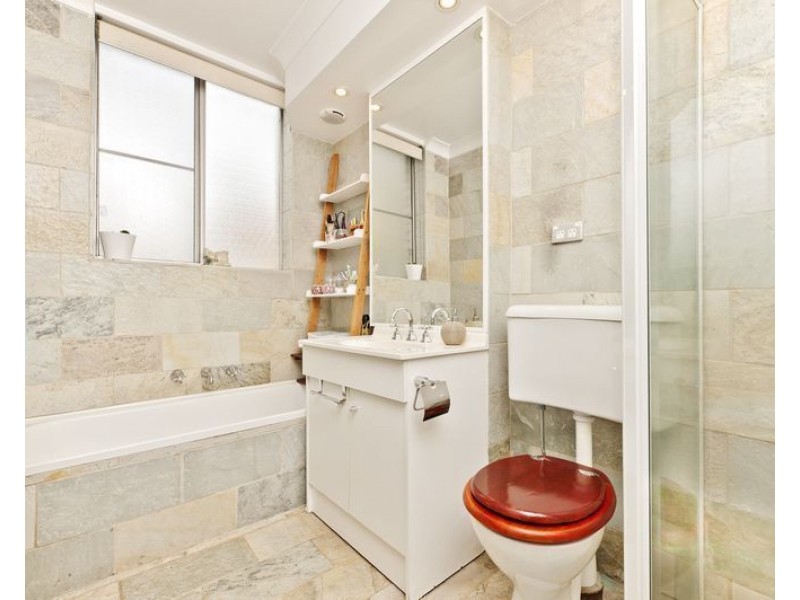 2/4 Bortfield Drive, Chiswick NSW 2046