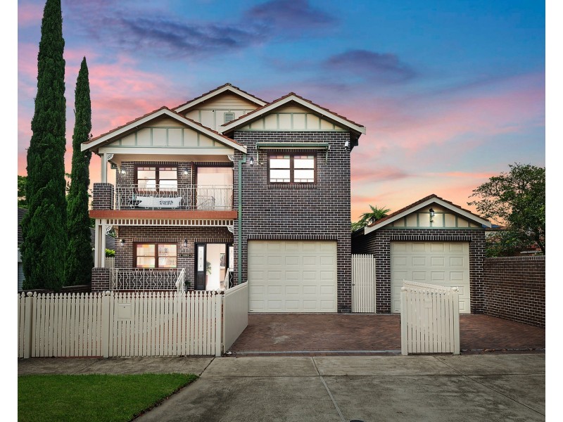 27 Noble Street, Rodd Point NSW 2046