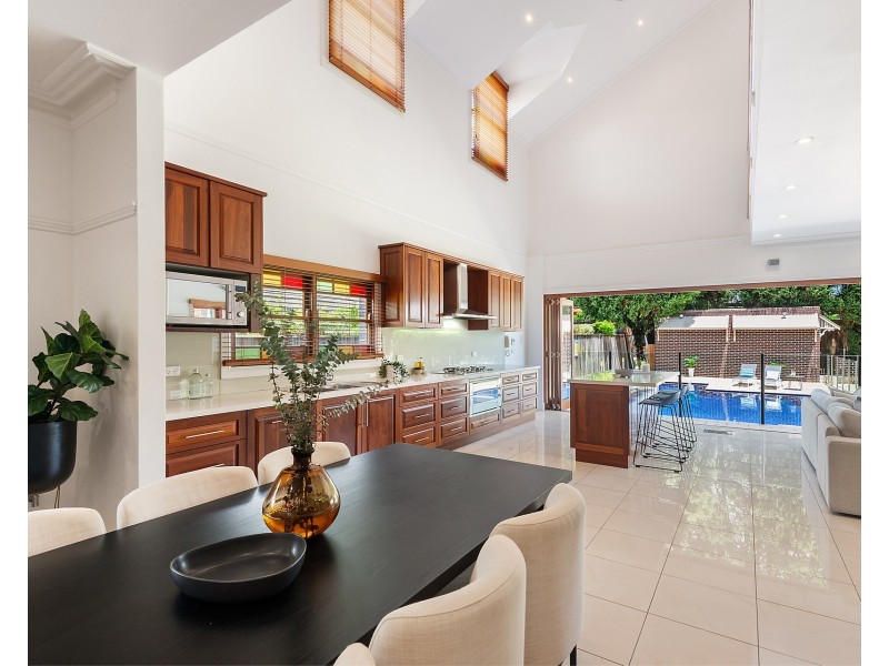 27 Noble Street, Rodd Point NSW 2046