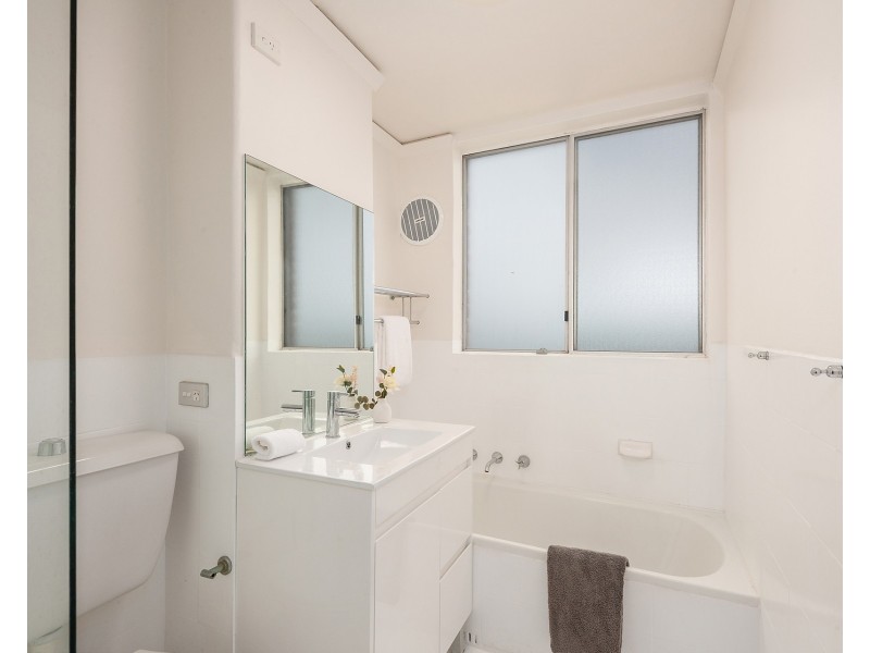 30/2 Bortfield Drive, Chiswick NSW 2046