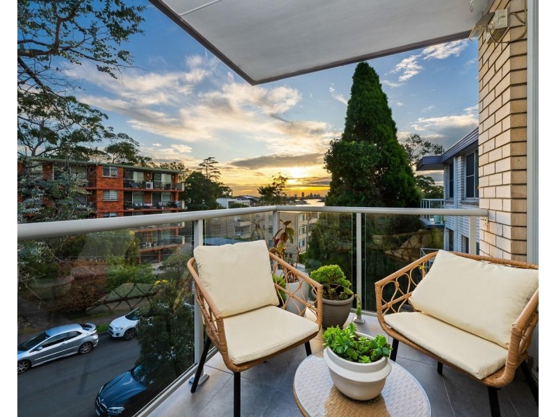 9/4 Bortfield Drive, Chiswick NSW 2046