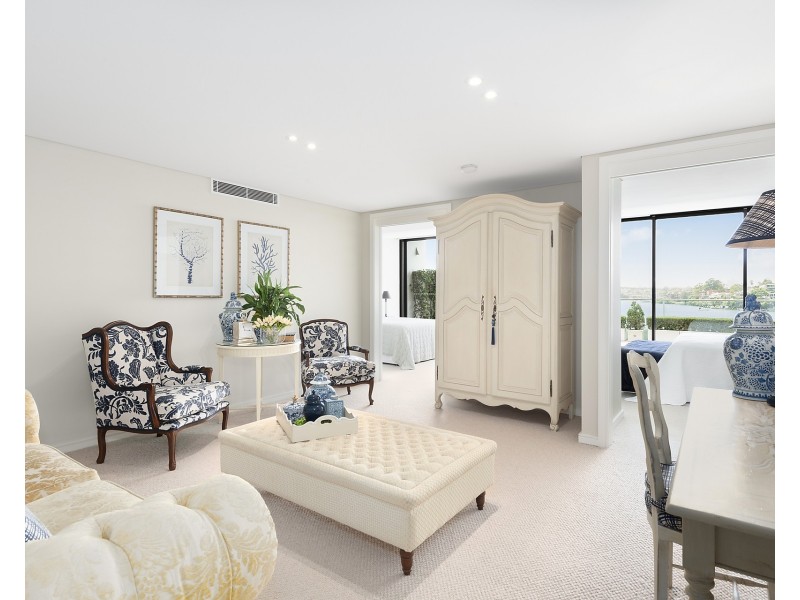 2/6 Walton Crescent, Abbotsford NSW 2046