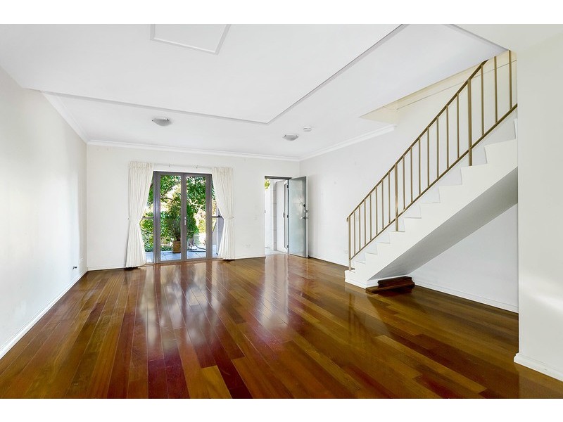 27/2-4 Sugar House Road, Canterbury NSW 2193