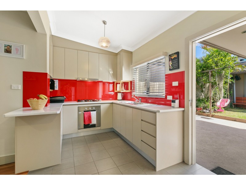 33 Frampton Avenue, Marrickville NSW 2204