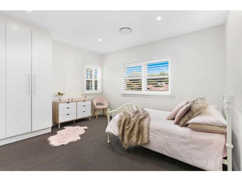 33 Banks Road, Earlwood NSW 2206