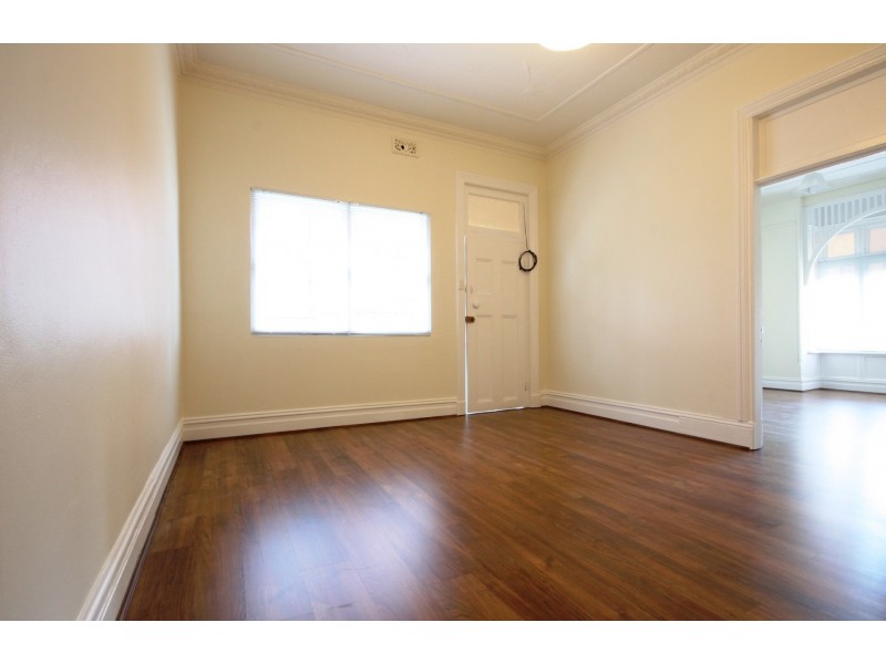 2/33 Canonbury Grove, Dulwich Hill NSW 2203