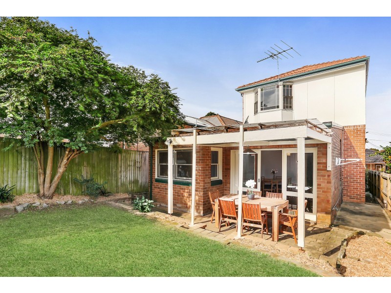 18 Dunstaffenage Street, Hurlstone Park NSW 2193