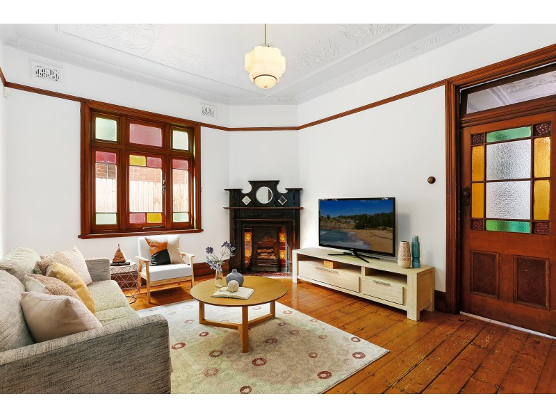 18 Dunstaffenage Street, Hurlstone Park NSW 2193