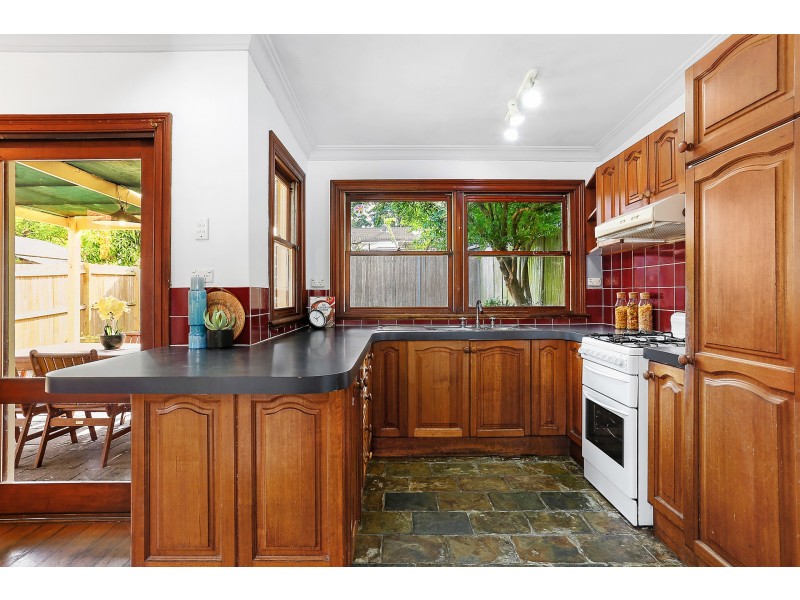 18 Dunstaffenage Street, Hurlstone Park NSW 2193