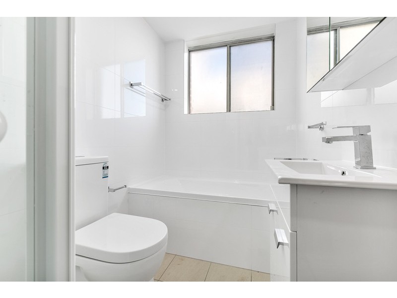 4/302 Livingstone Road, Marrickville NSW 2204