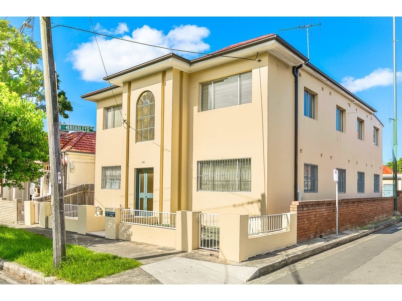 4/94 Despointes Street, Marrickville NSW 2204