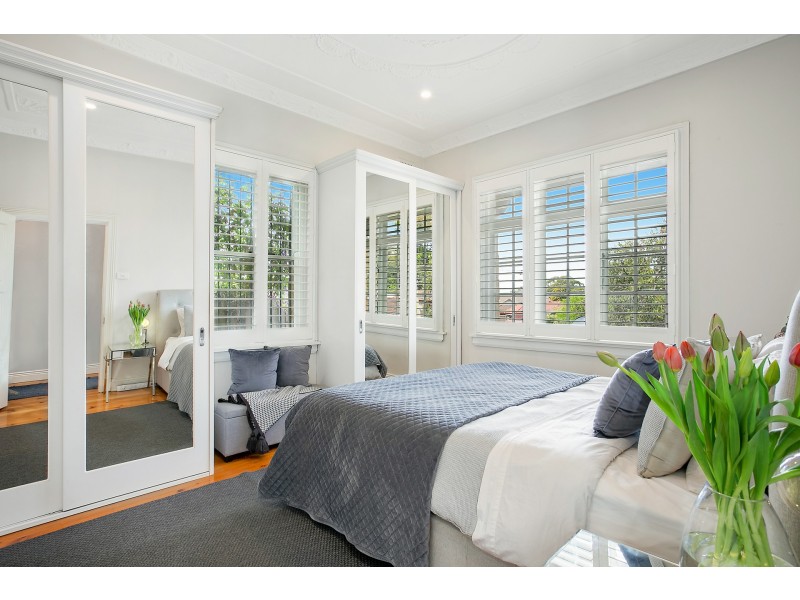 33 Banks Road, Earlwood NSW 2206