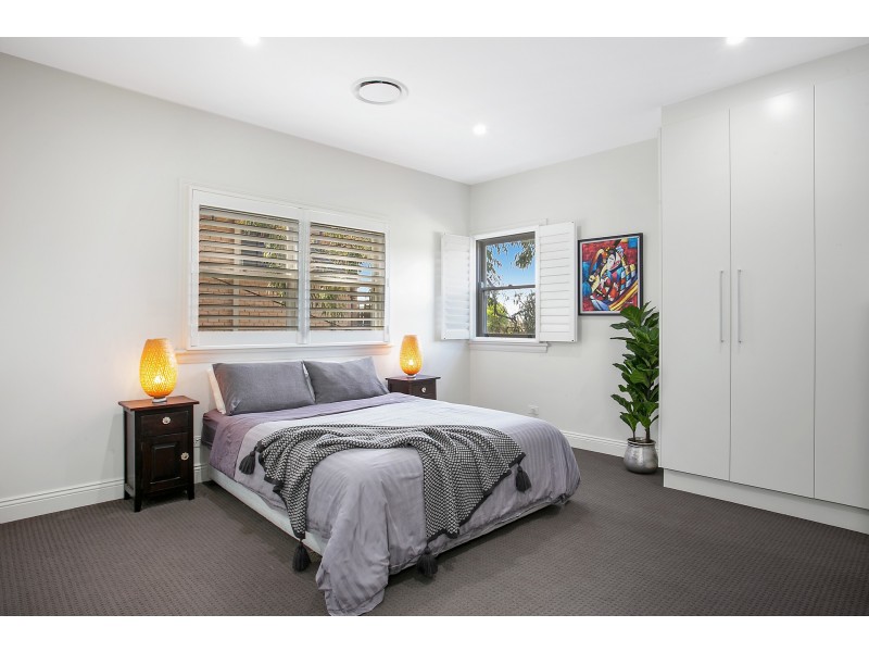 33 Banks Road, Earlwood NSW 2206