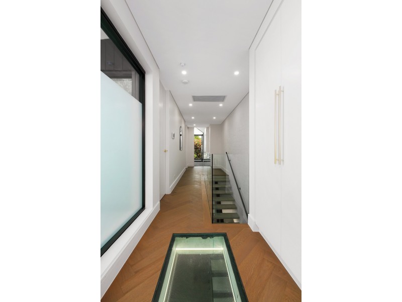 29A Woodland Street, Marrickville NSW 2204