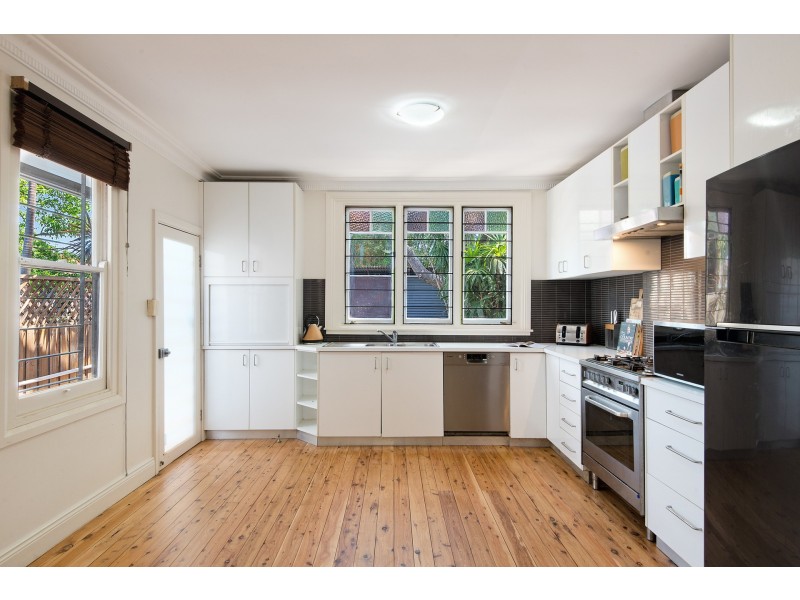 33 Charlecot Street, Dulwich Hill NSW 2203