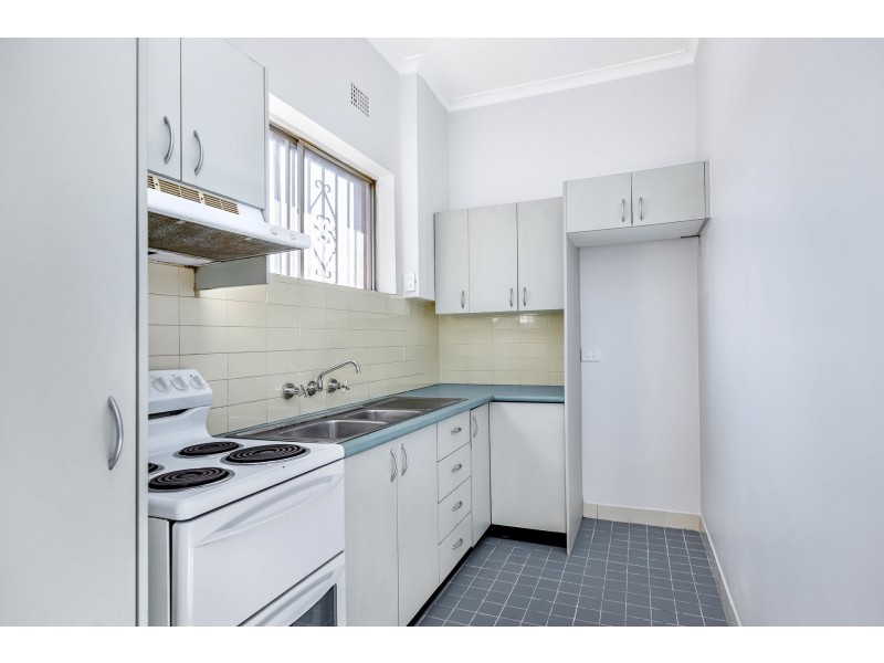 18/18A Ewart Street, Marrickville NSW 2204