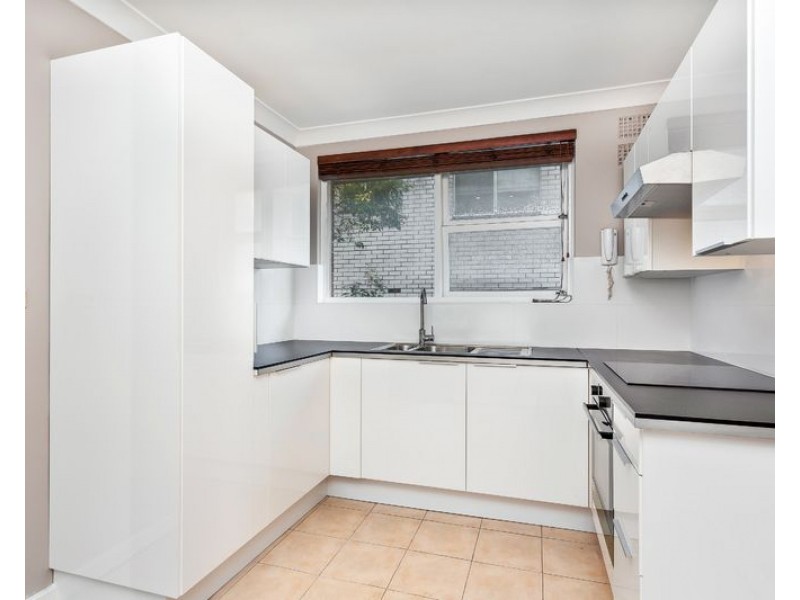 4/5 Bayley Street, Marrickville NSW 2204