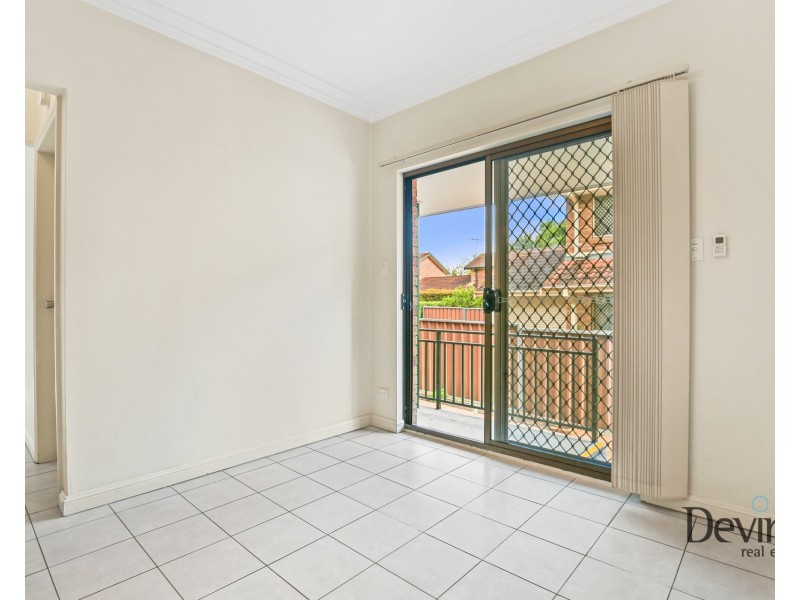 2/186 Croydon Avenue, Croydon Park NSW 2133