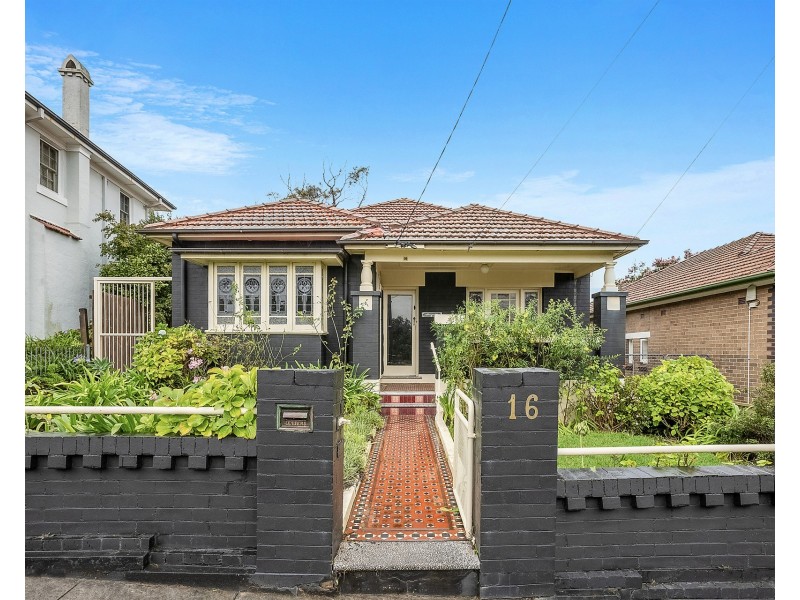 16 Hugh Avenue, Dulwich Hill NSW 2203