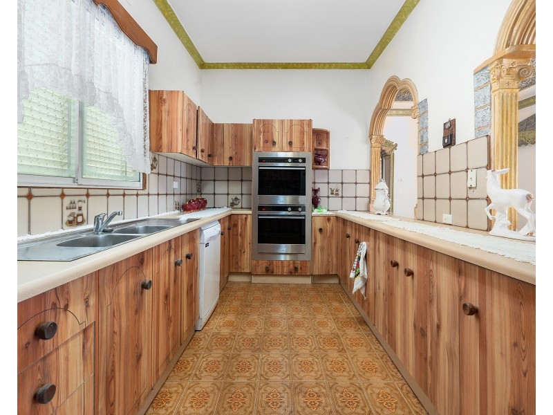 9 England Avenue, Marrickville NSW 2204