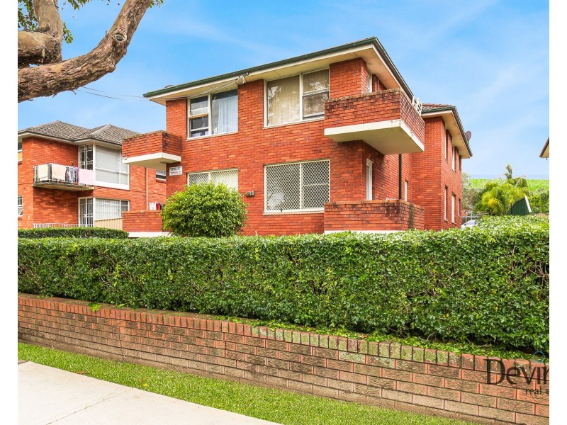 2/128 Sproule Street, Lakemba NSW 2195