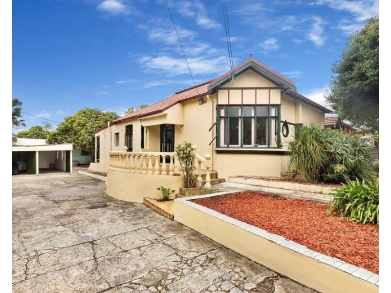 Rear Flat (2)/194 Addison Road, Marrickville NSW 2204