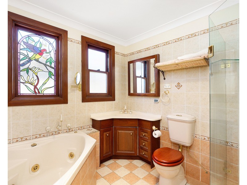 11 Lorraine Street, North Strathfield NSW 2137