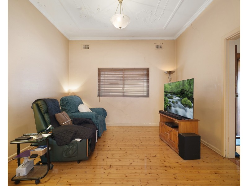 7 Canberra Street, Hurlstone Park NSW 2193