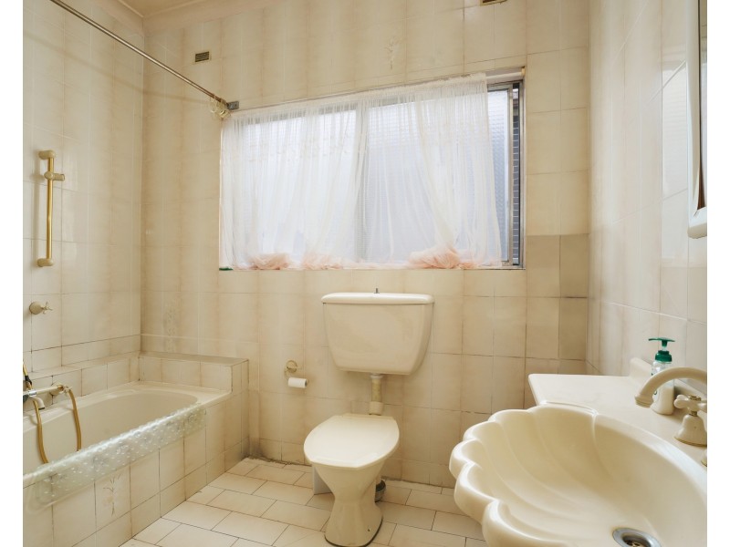 7 Canberra Street, Hurlstone Park NSW 2193