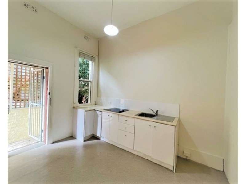 2/71 Warren Road, Marrickville NSW 2204