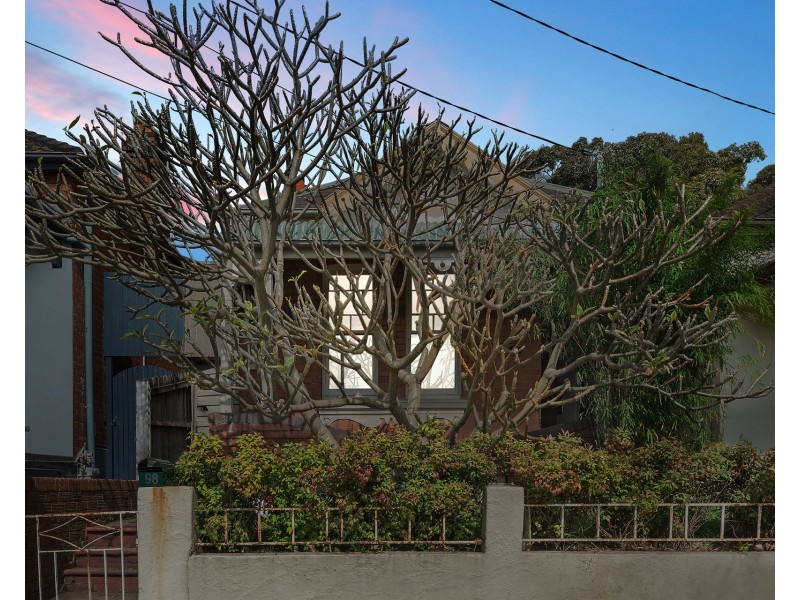 98 Unwins Bridge Road, St Peters NSW 2044