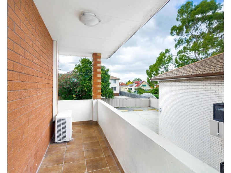 8/40 Duntroon Street, Hurlstone Park NSW 2193