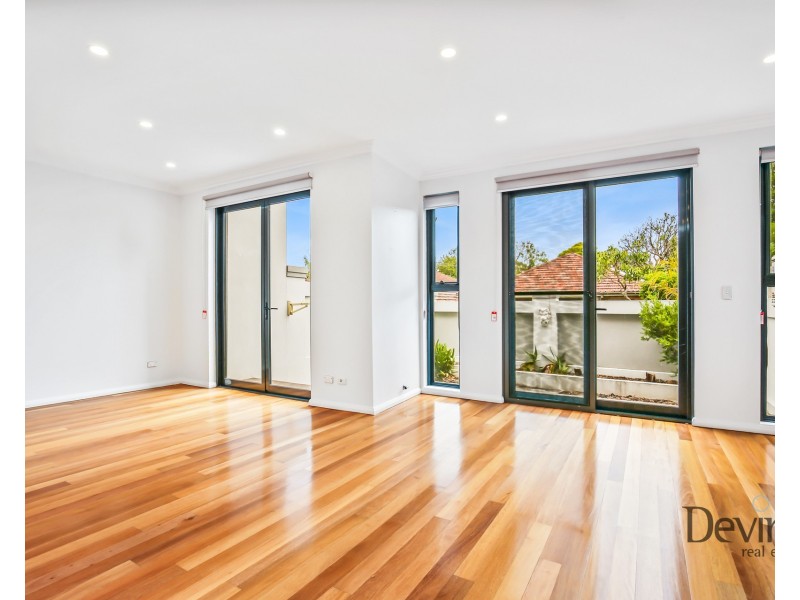 16 Farrow Lane, Tempe NSW 2044