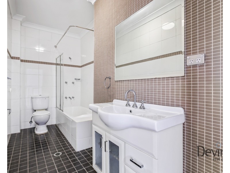 16 Farrow Lane, Tempe NSW 2044