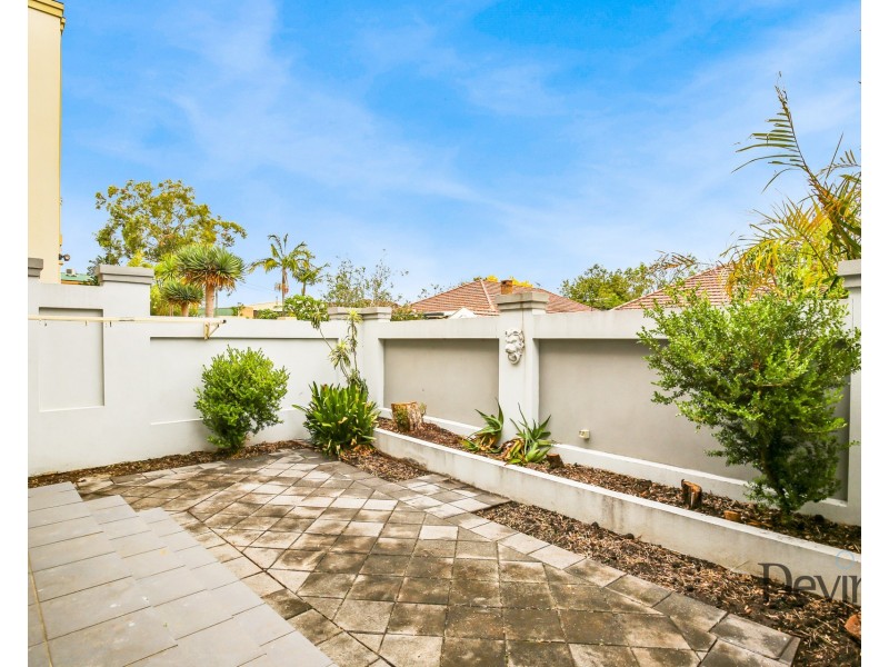 16 Farrow Lane, Tempe NSW 2044