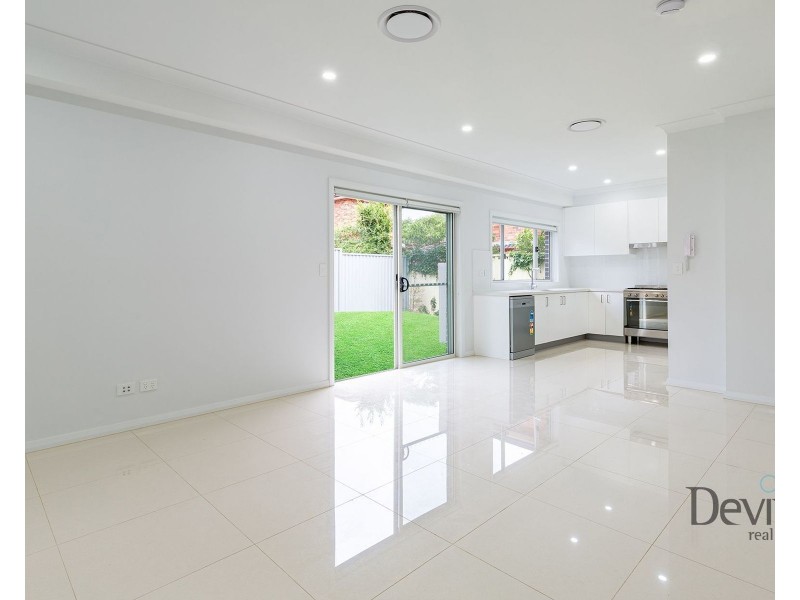 3/117-119 Stoddart Street, Roselands NSW 2196