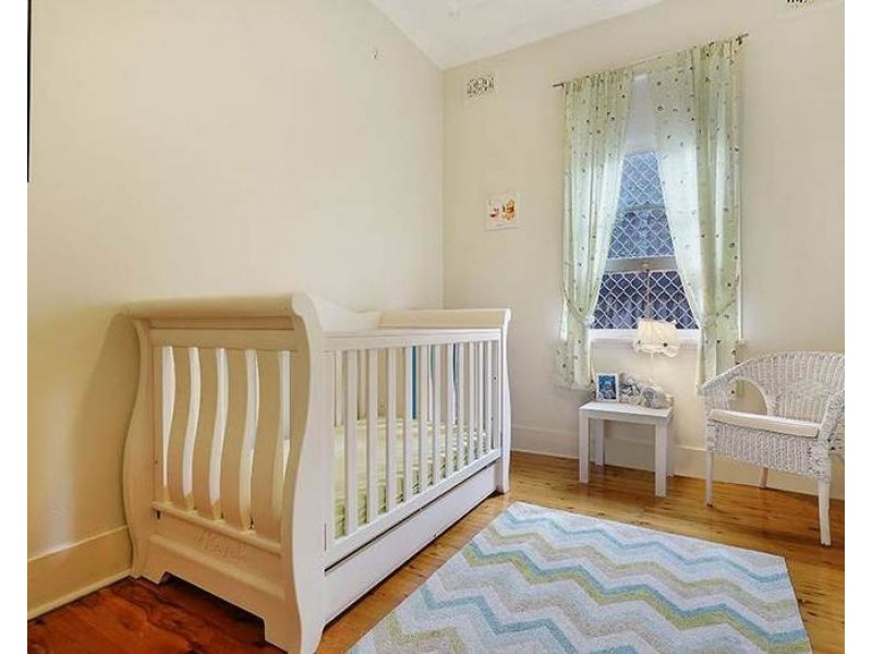 215 New Canterbury Road, Lewisham NSW 2049