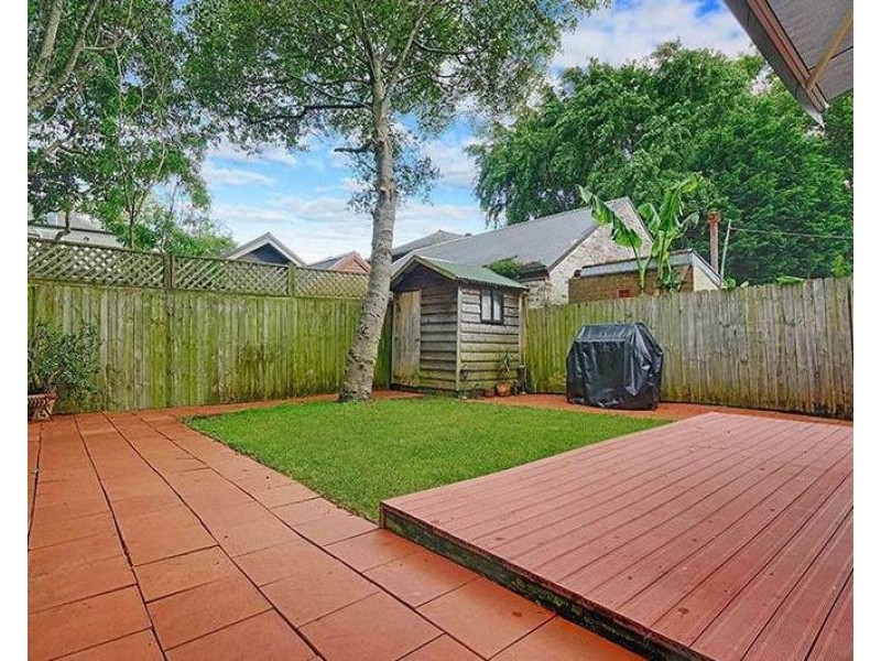 215 New Canterbury Road, Lewisham NSW 2049